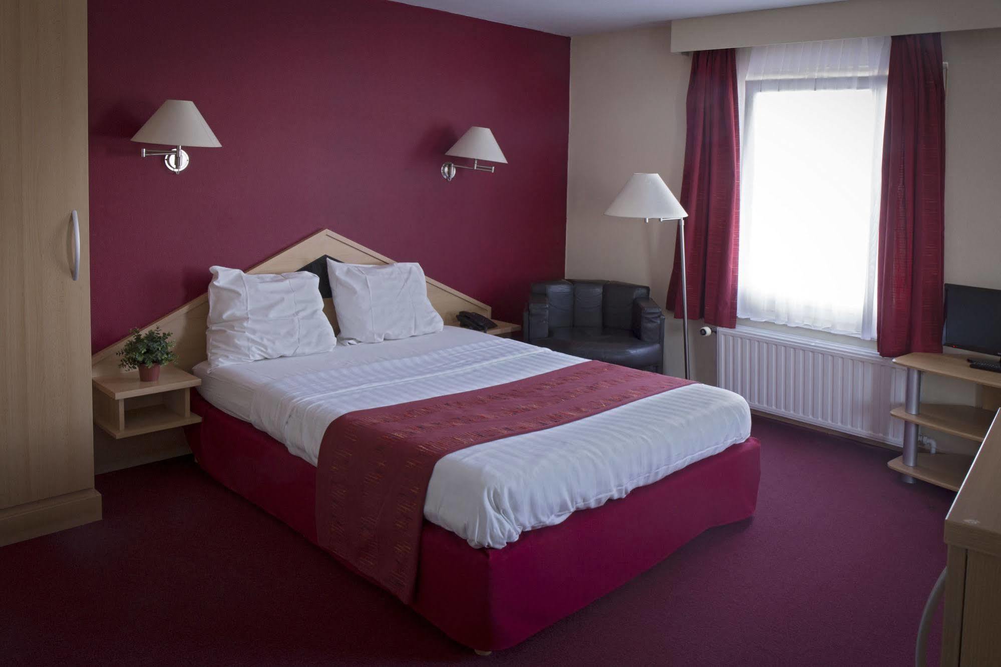 סנט - ניקלאס Hotel New Flanders מראה חיצוני תמונה